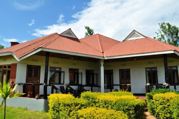 BOUGAINVILLEA SAFARI LODGE - Image 2