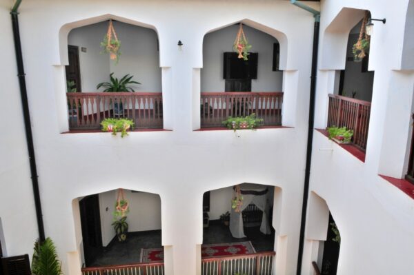 DHOW PALACE - Image 4