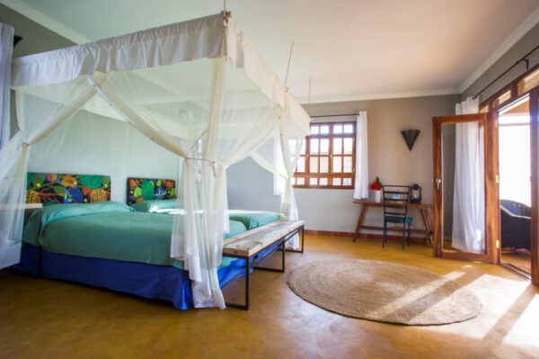 FARM HOUSE VALLEY LODGE - Image 4