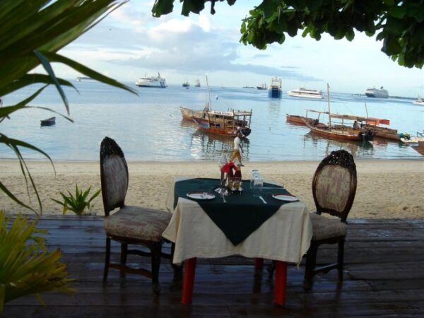 TEMBO HOTEL - Image 4