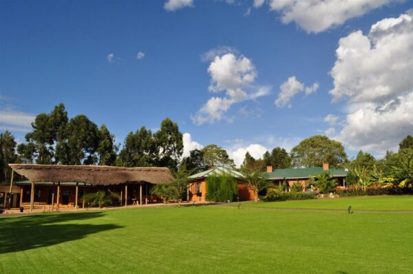 TLOMA LODGE