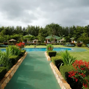 COUNTRY LODGE