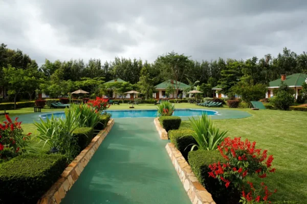 COUNTRY LODGE
